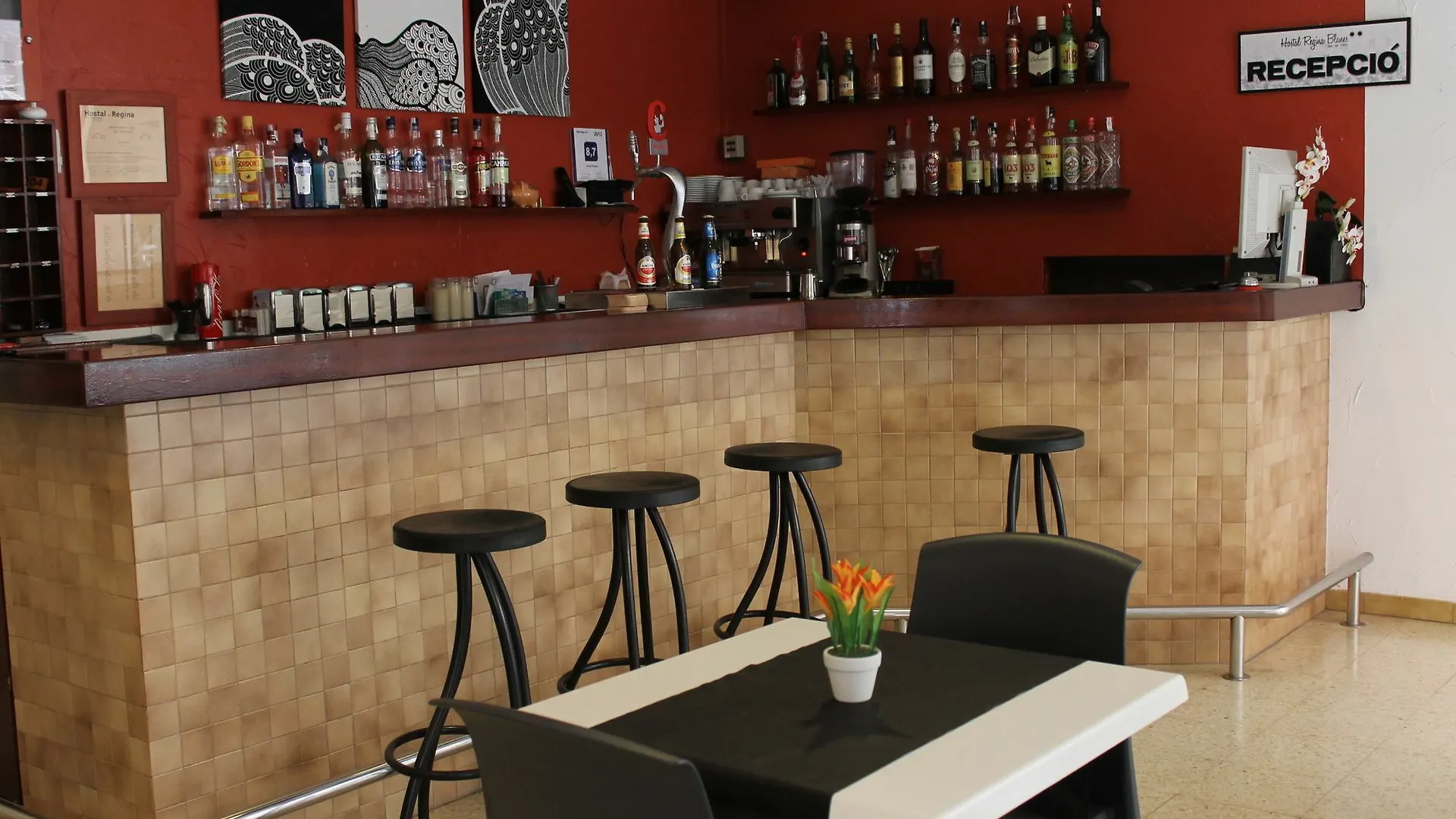 Hostal Regina Blanes España